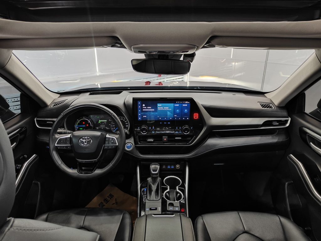 Toyota Highlander 2022 модельного года, гибридный двигатель 2,5 л, полный привод, версия «Престиж», 7 мест - Huishida Trading