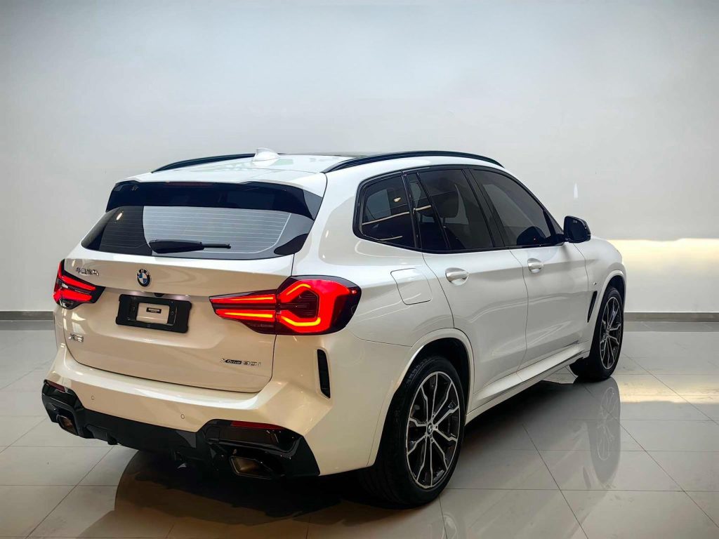 BMW X3 2022 модельного года xDrive30i Leading M Night Package - Huishida Trading