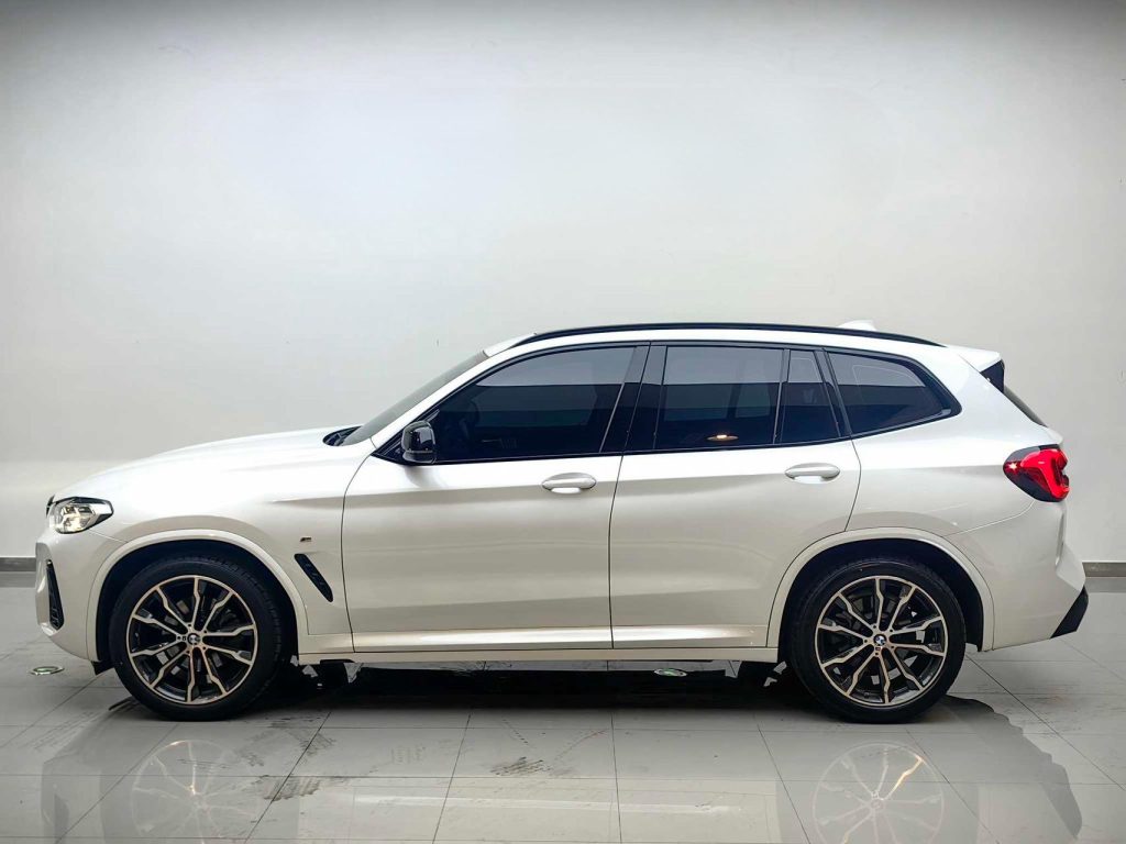 BMW X3 2022 модельного года xDrive30i Leading M Night Package - Huishida Trading