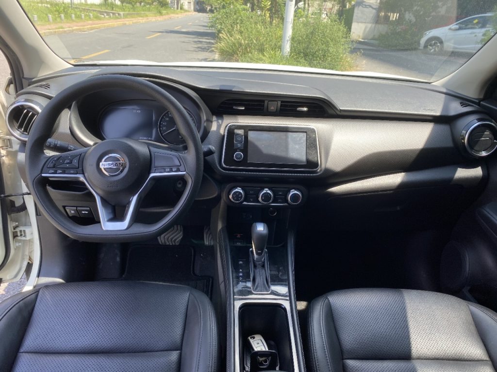 Nissan Kicks 2022 Model 1.5L XL CVT Fashion Edition - Huishida Trading