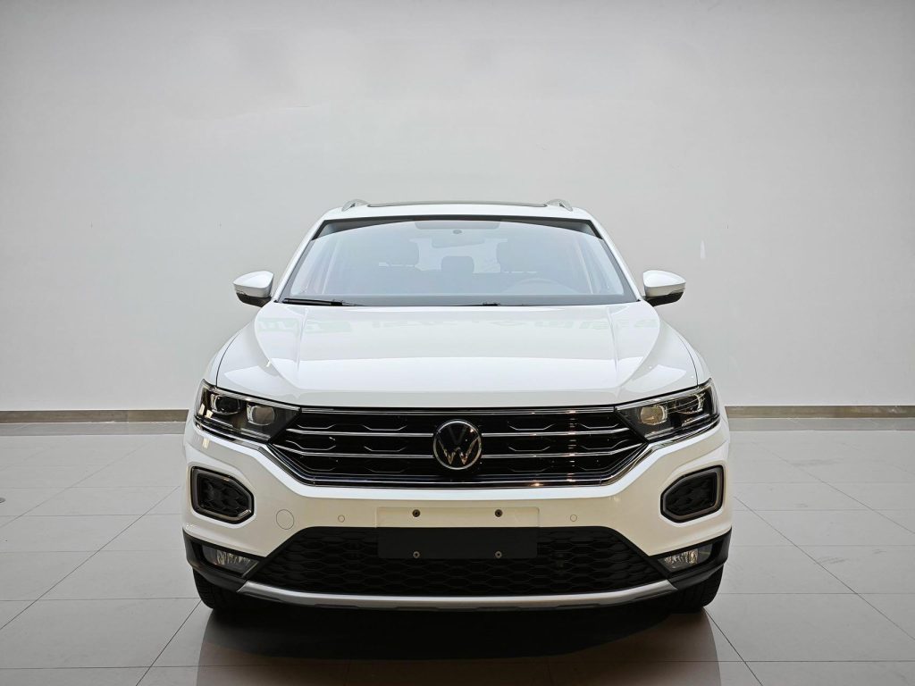 Volkswagen T-ROC 2022 Модель 280TSI DSG Двухколесный привод Комфорт Плюс - Huishida Trading