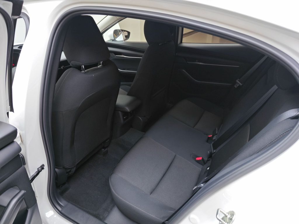 Mazda 3 Axela 2021 Модель 1.5L Automatic Quality Edition - Huishida Trading