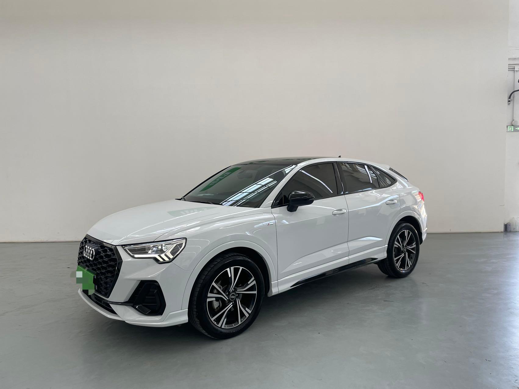 Audi Q3  Sportback 2022 Model 40 TFSI Fashion Edition