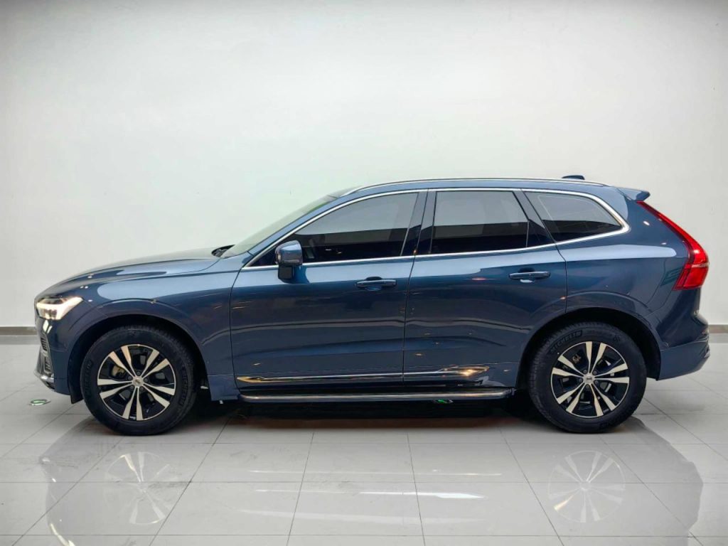 Volvo XC60 2022 Модель B5 Полный привод Smart Luxury Edition - Huishida Trading