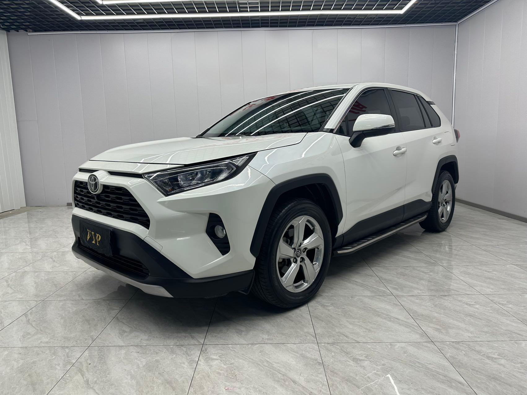 Toyota RAV4 2020 года  2,0 л CVT Передний привод Style PLUS Edition