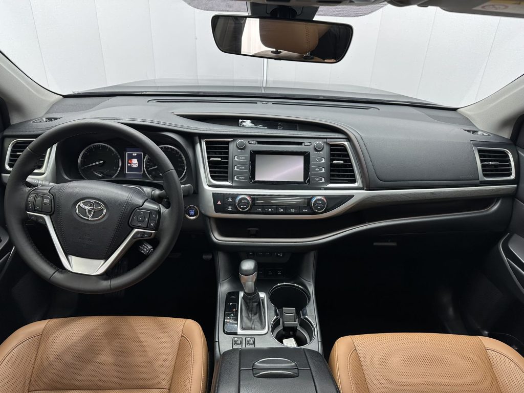 Toyota Highlander 2021 2.0T 4WD Knight Edition 7-местный - Huishida Trading
