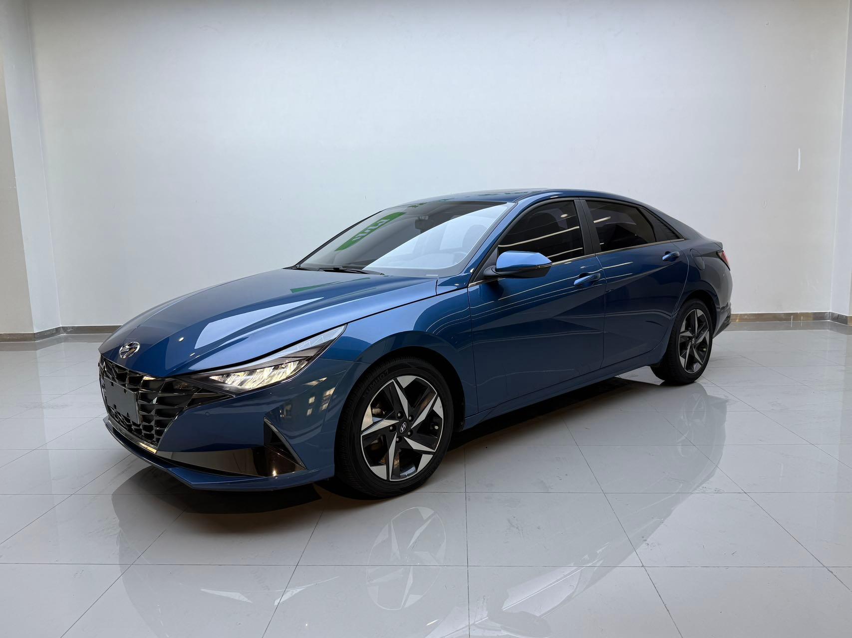 Hyundai Elantra 2021 года  1,5 л GLX Elite Edition