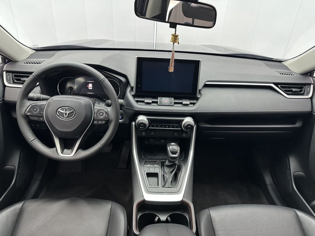 Toyota RAV4 2022 Модель 2.0L CVT с двухколесным приводом Style PLUS Edition - Huishida Trading