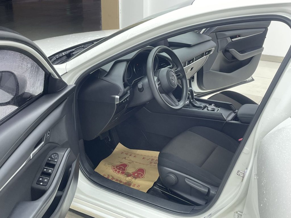 2021 Mazda3 Axela 1.5L Premium Edition - Huishida Trading