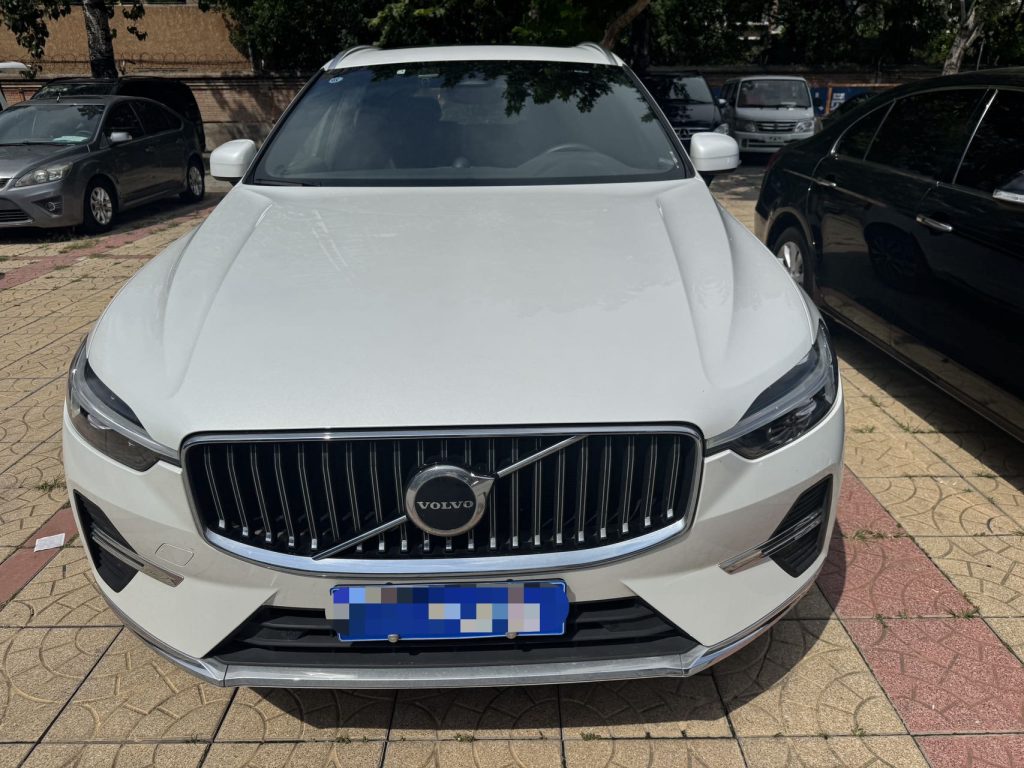 Volvo XC60 2022 B5 Полный привод Intelligent Luxury Edition - Huishida Trading