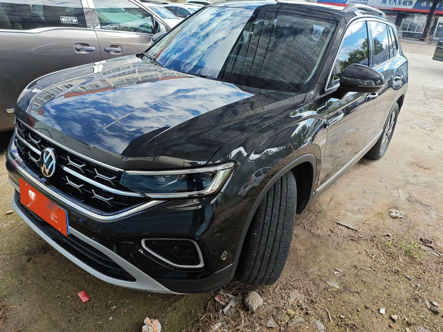 TAYRON 280TSI Двухколесный привод Luxury Plus Advanced Edition 2023 года выпуска