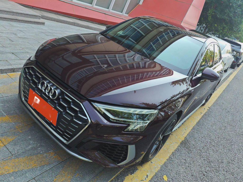 Audi A3L Limousne35TFSI Спортивный стиль Модель 2022 года - Huishida Trading