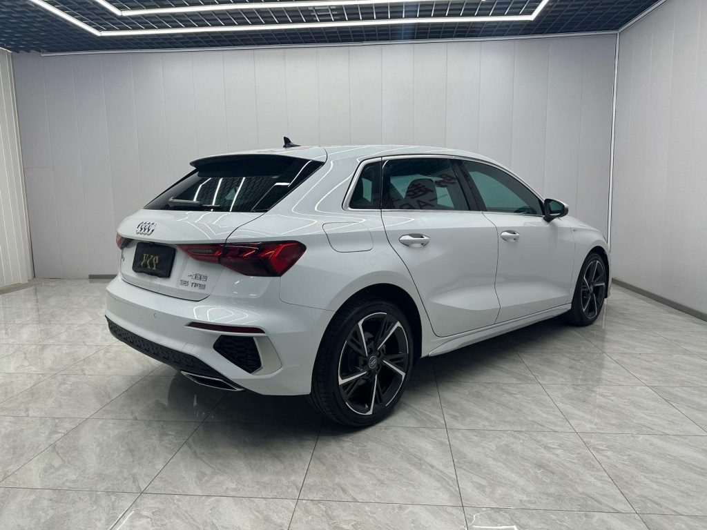 Audi A3 2022 Sportback 35 TFSI Sportline - Huishida Trading