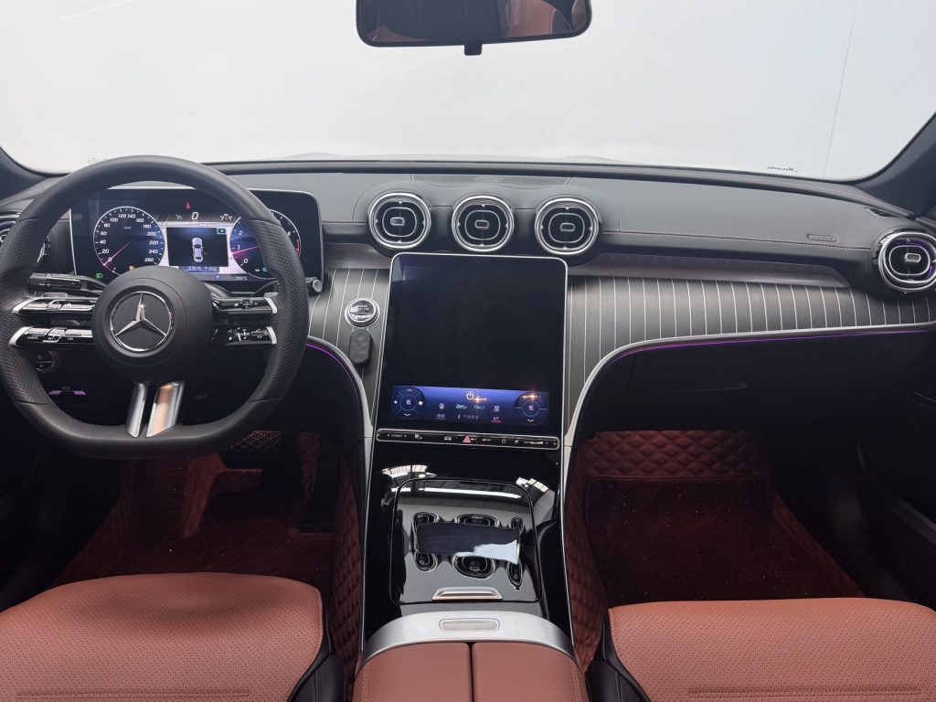 Mercedes-Benz C-Class 2022 C260L Sport Edition - Huishida Trading