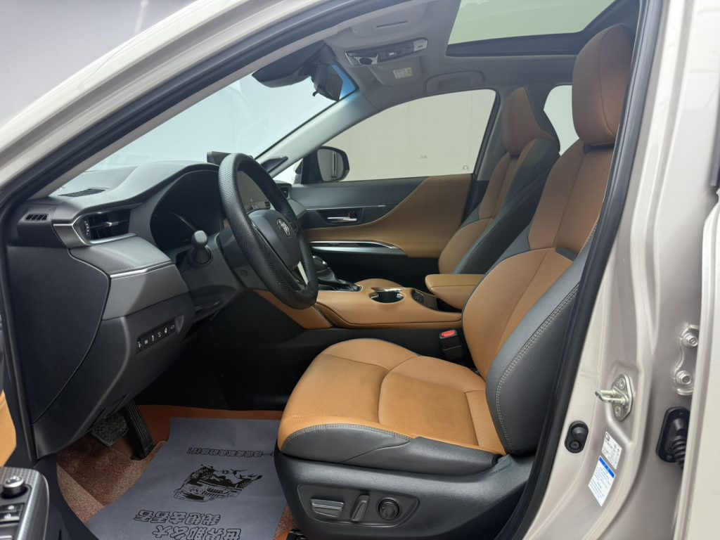 Toyota Venza 2022 Dual-Hybrid 2,5 л CVT Полный привод Premium Edition - Huishida Trading