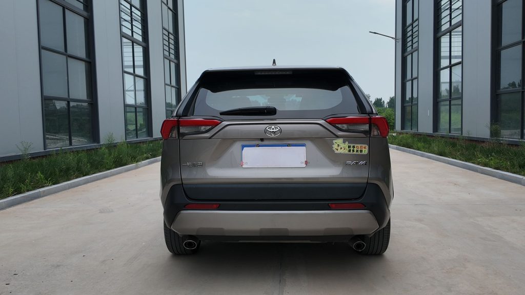 TOYOTA RAV4 2,0 л CVT Передний привод Style PLUS Edition - Huishida Trading