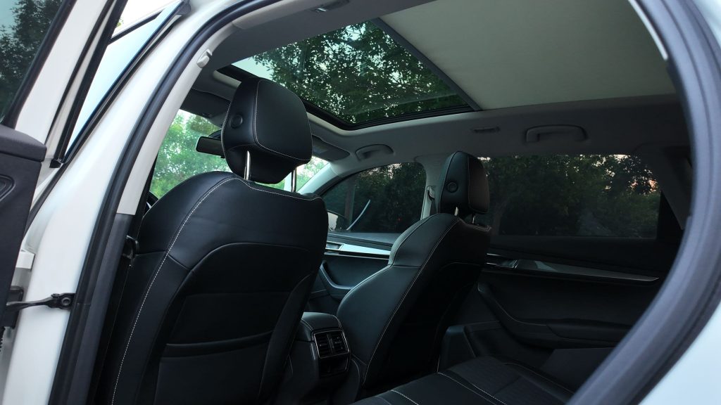 SKODA KAROQ 2021 TSI280 Luxury Edition - Huishida Trading