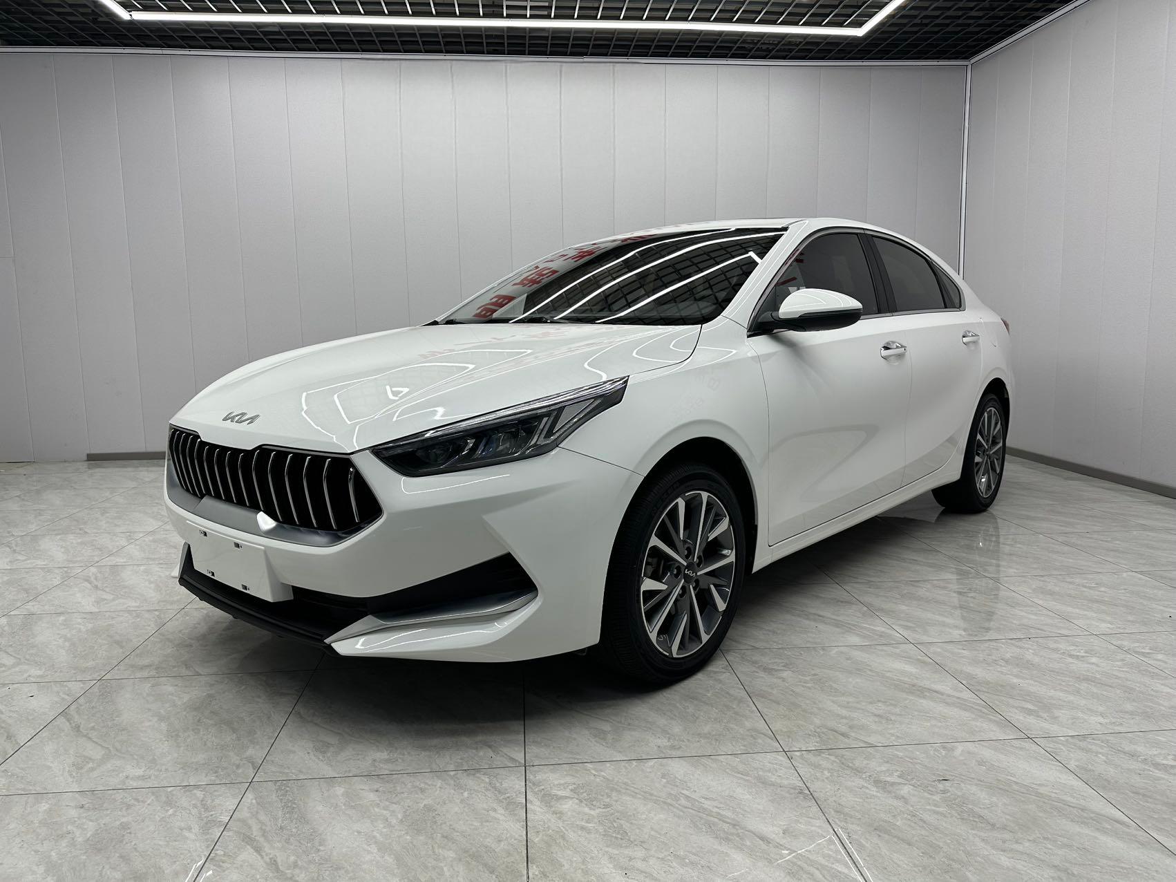 Kia K3  2021 года  1,5 л CVT Fashion Edition