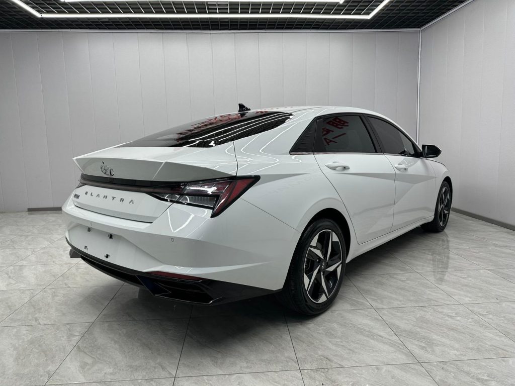 Hyundai Elantra 2022 1.5L CVT LUX Premium Edition - Huishida Trading