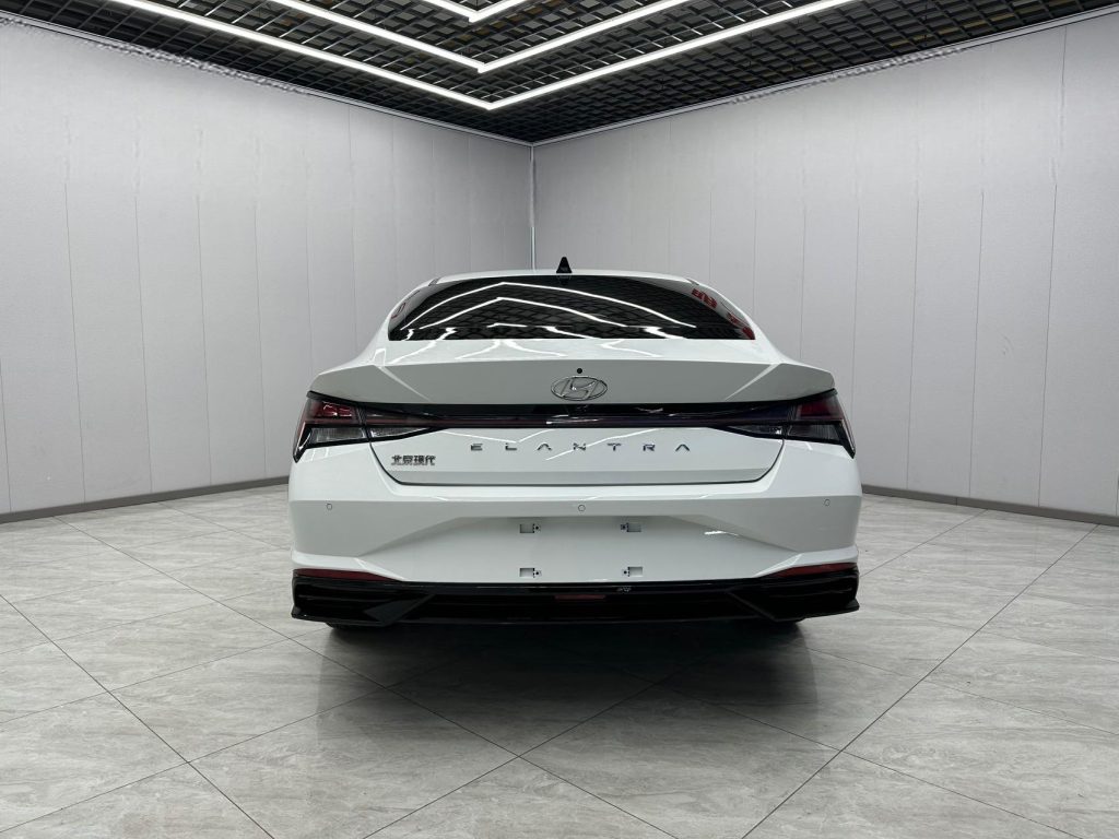 Hyundai Elantra 2022 1.5L CVT LUX Premium Edition - Huishida Trading