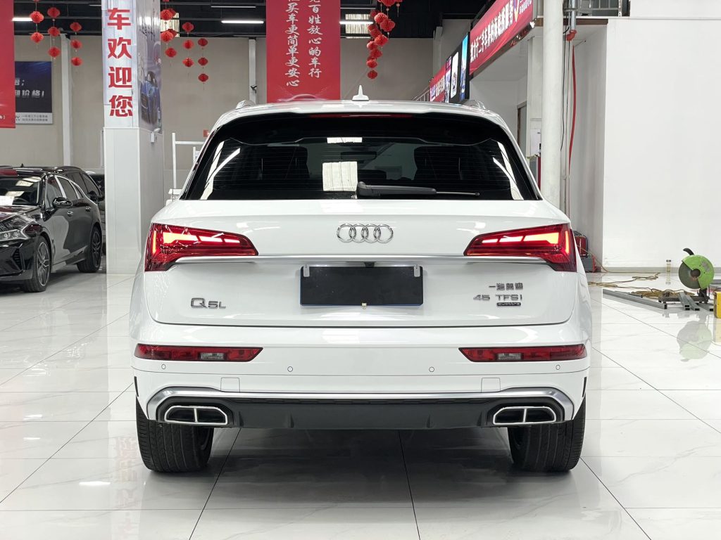 Audi Q5L 2022 45T Luxury Dynamic Edition - Huishida Trading