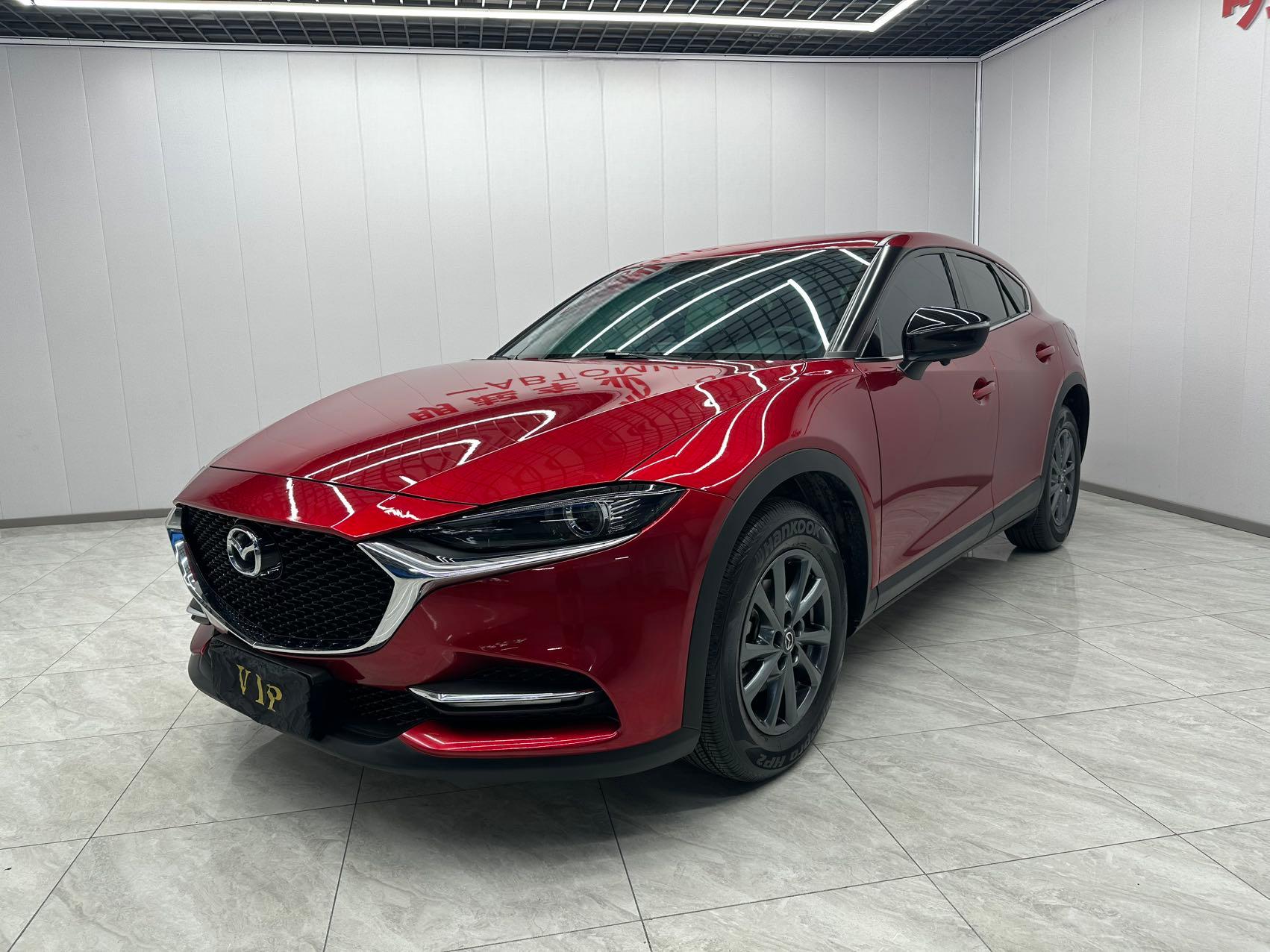 Mazda CX-4   2021 года  2,0 л  Автоматическая коробка передач  Передний привод  Skyactiv Dynamic Edition