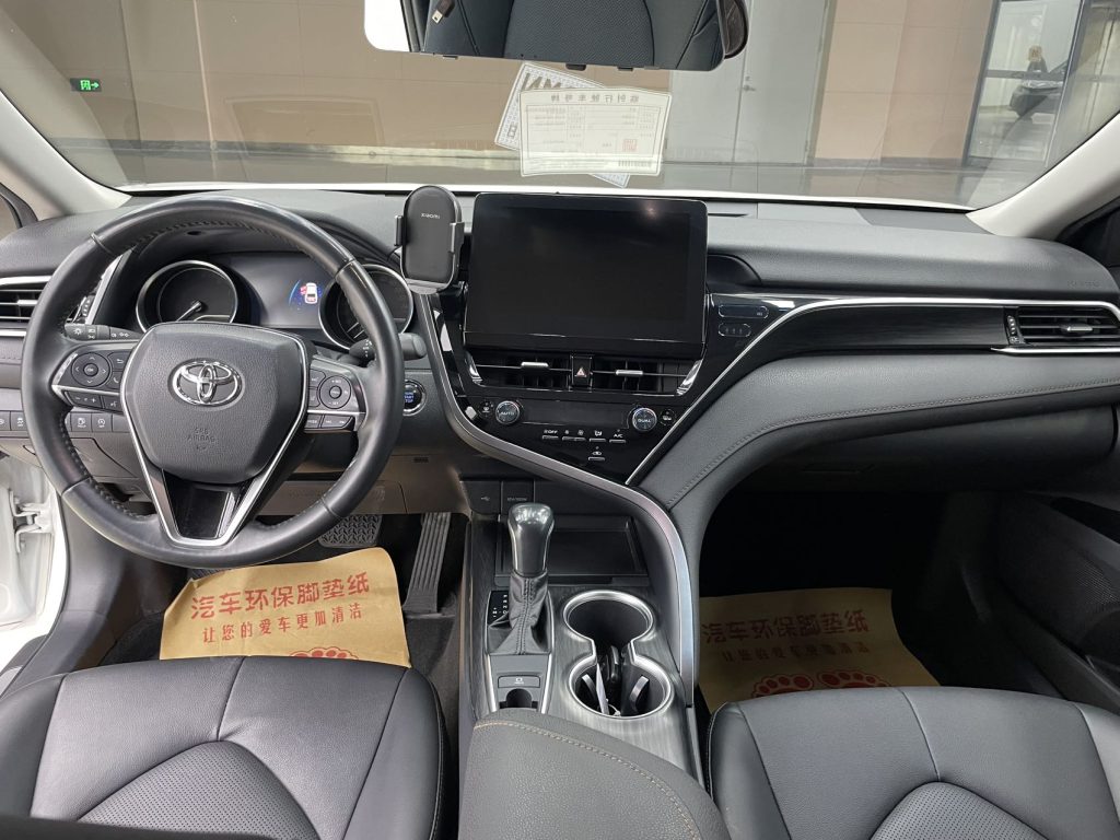2021 Toyota Camry 2.0G Luxury Edition - Huishida Trading
