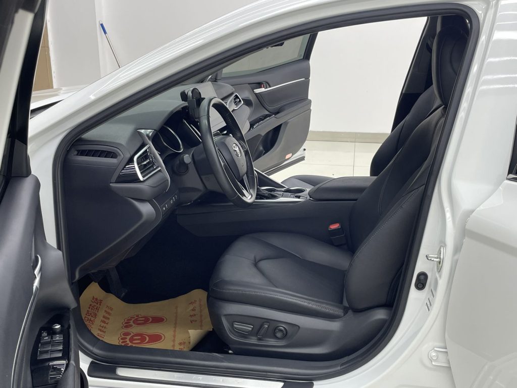 2021 Toyota Camry 2.0G Luxury Edition - Huishida Trading