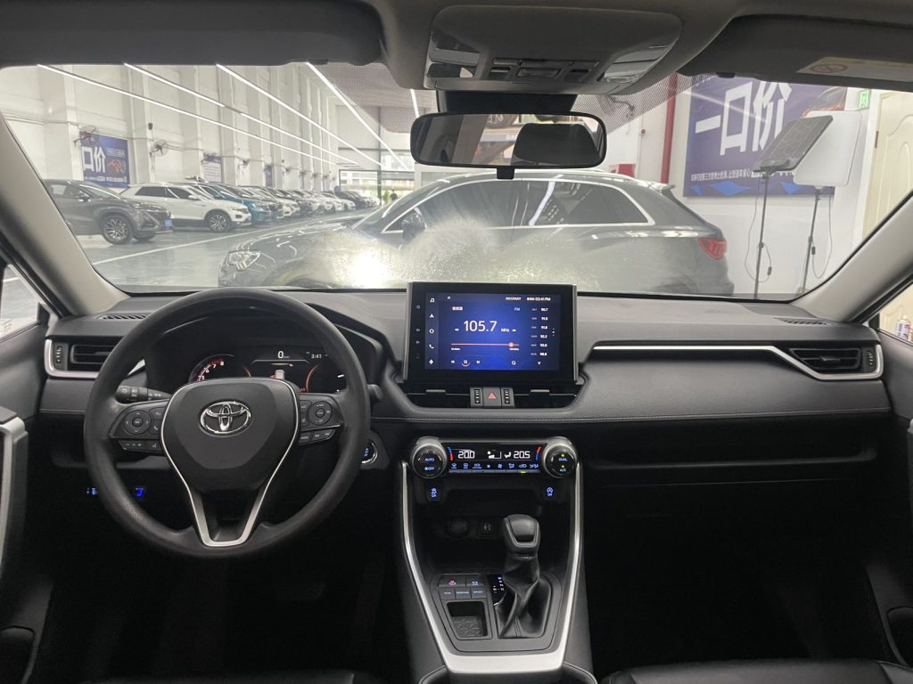 Toyota RAV4 2021 года 2,0 л CVT 2WD Style Edition - Huishida Trading