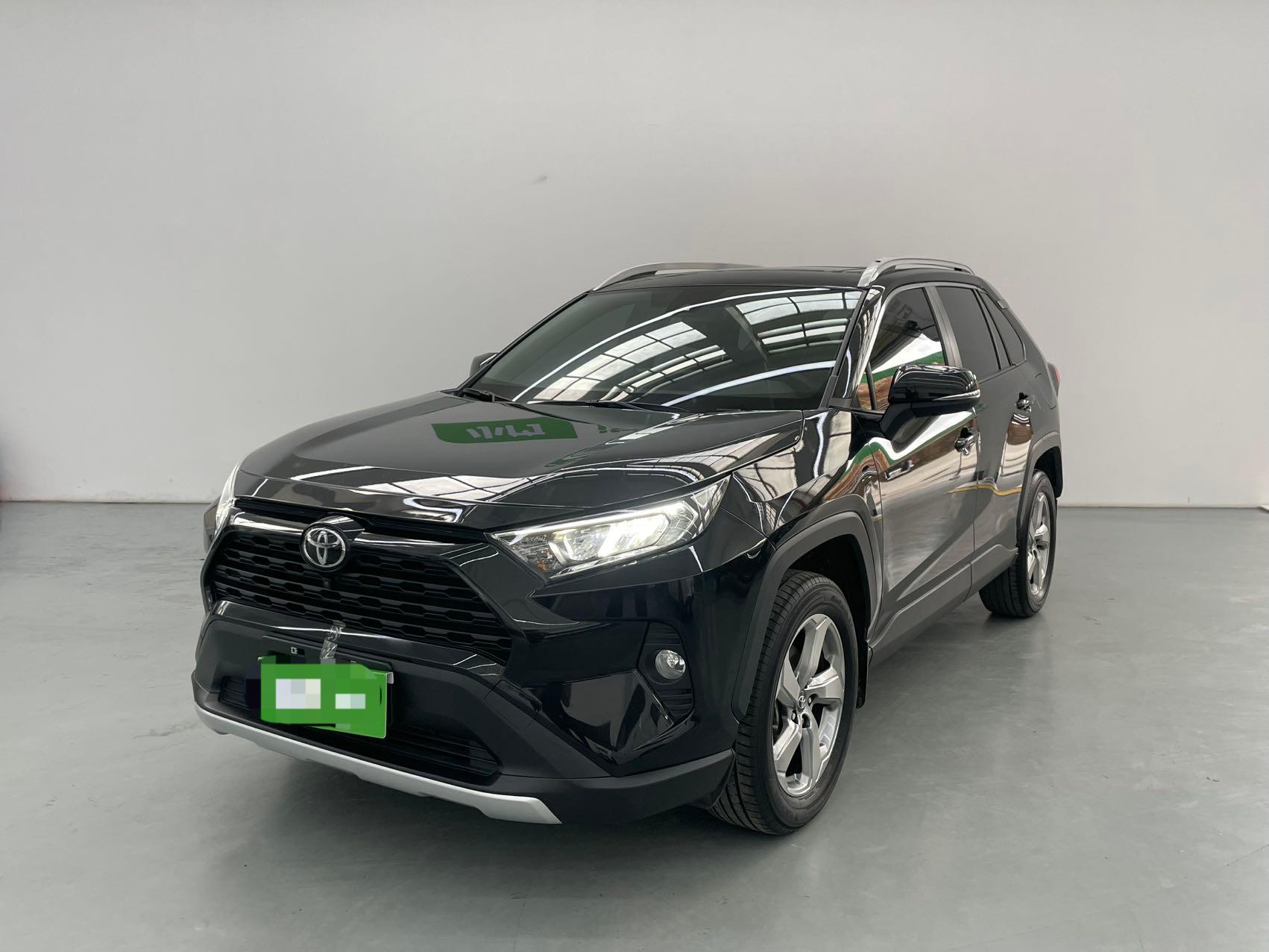 2022 Toyota RAV4  2.0L 2WD Style