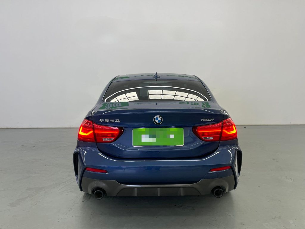 BMW 1 2021 года 120i M Sport Night Edition - Huishida Trading