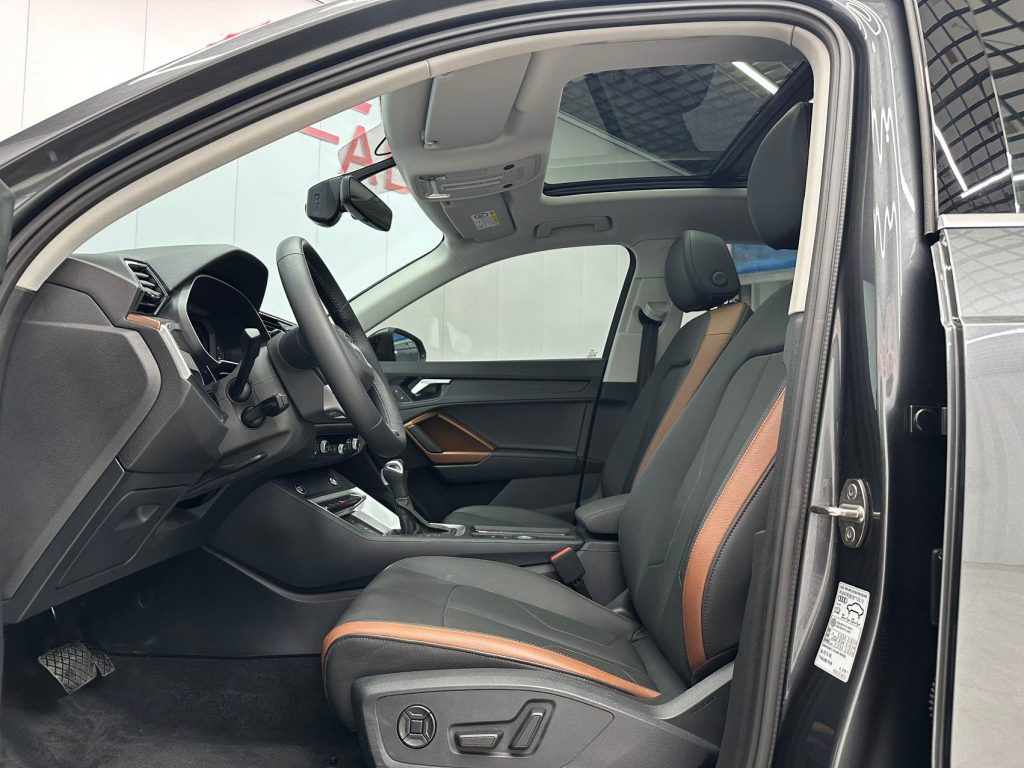 Audi Q3 2022 Model 35 TFSI Style Plus - Huishida Trading