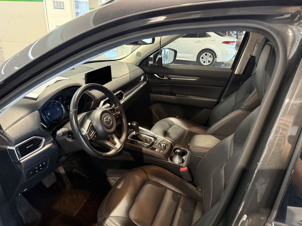 Mazda CX-5 2022 2,5 л Автоматическая коробка передач 4WD Premium Edition - Huishida Trading
