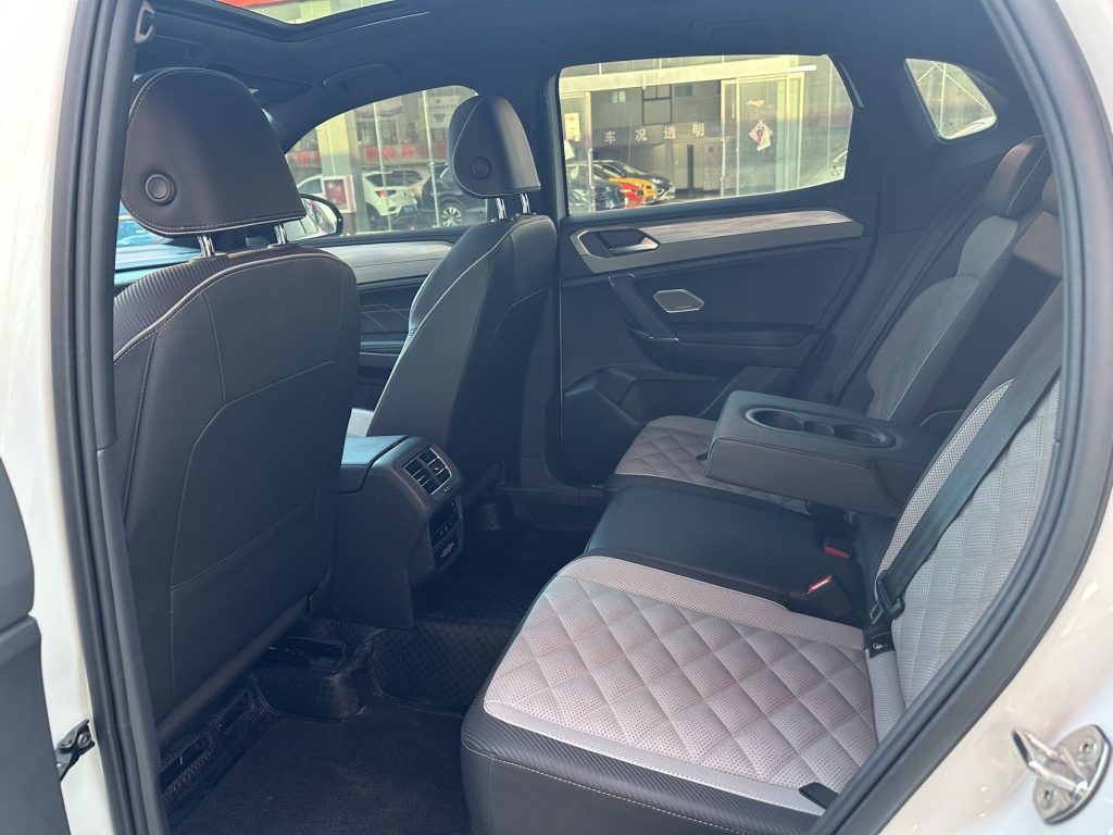 TAYRON X 380TSI 4WD Flagship Smart Edition 2023 Модель - Huishida Trading