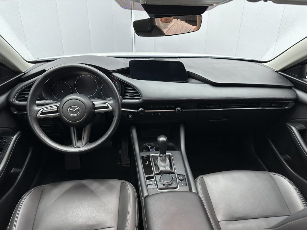 Mazda3 Axela 2021 1,5 л, автоматическая коробка передач, версия Quality Edition - Huishida Trading