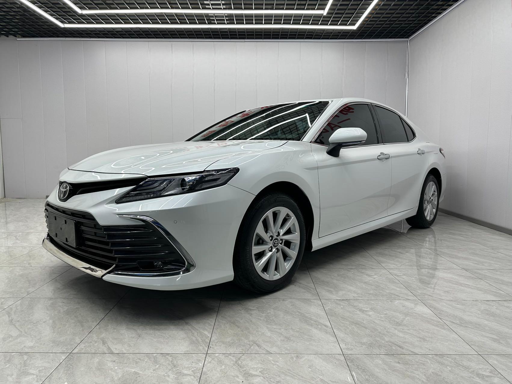 Toyota Camry 2021 2.0G Luxury Edition