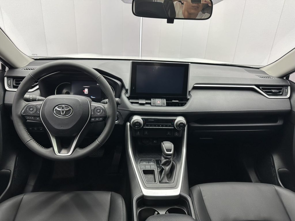 Toyota RAV4 2021 года 2,0 л CVT с передним приводом Style PLUS Edition - Huishida Trading