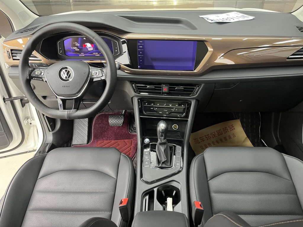 Volkswagen Tharu 2022 280TSI Two-Wheel Drive Luxury Edition - Huishida Trading