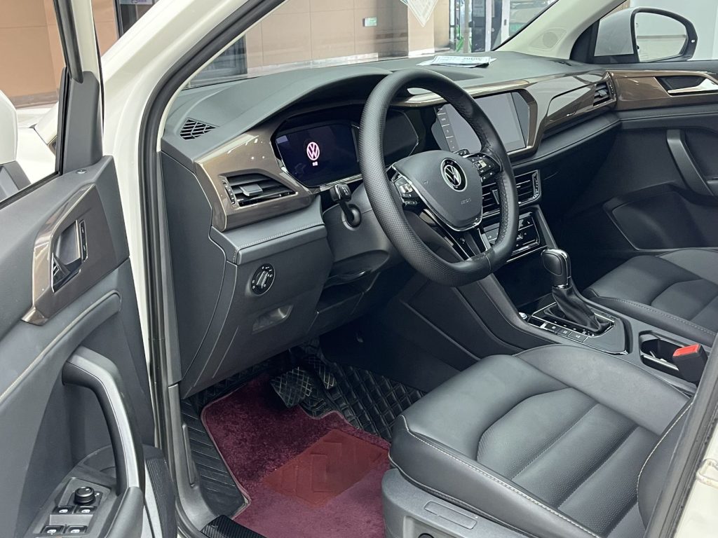 Volkswagen Tharu 2022 280TSI Two-Wheel Drive Luxury Edition - Huishida Trading