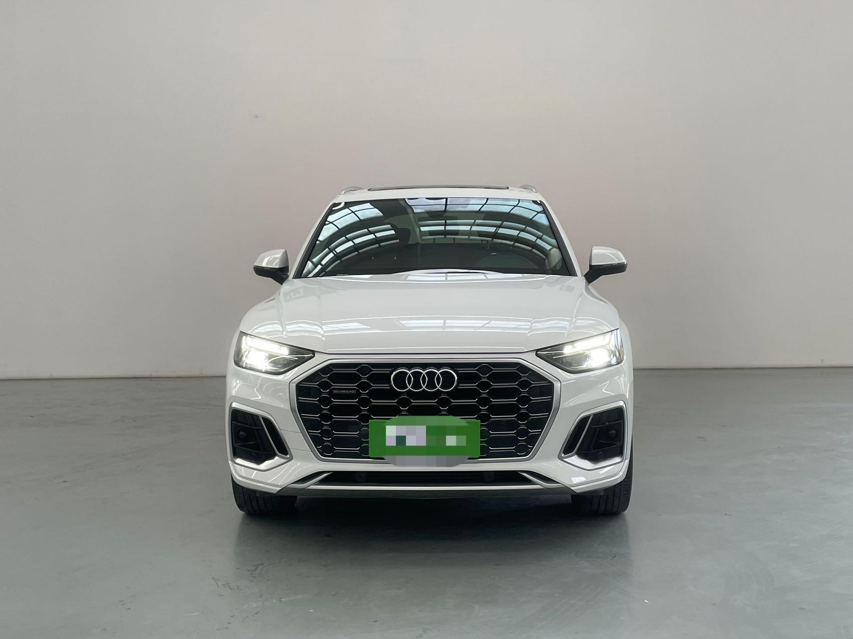 Audi Q5L 2021 года  45 TFSI Luxury Dynamic Edition