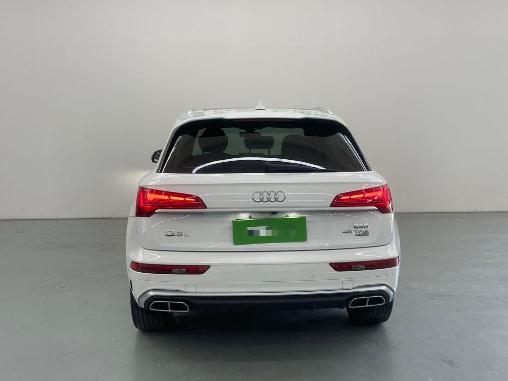 Audi Q5L 2021 года 45 TFSI Luxury Dynamic Edition - Huishida Trading