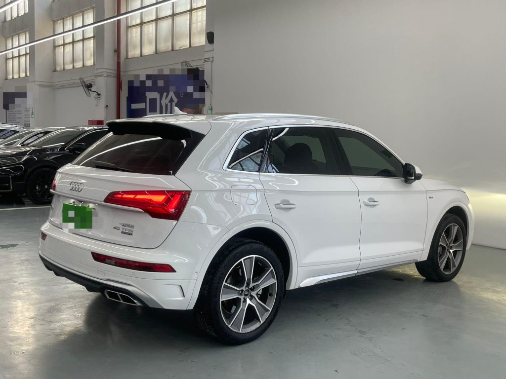 Audi Q5L 2021 года 45 TFSI Luxury Dynamic Edition - Huishida Trading
