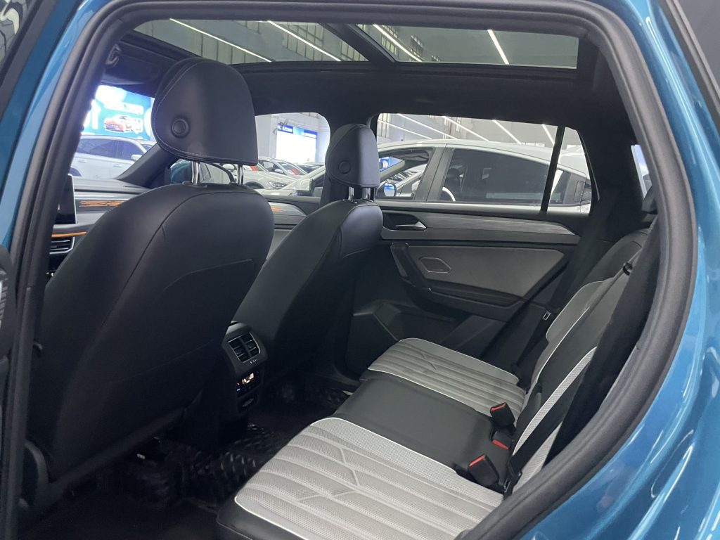 Volkswagen Tayron 2023 380TSI 4WD R-Line Pro Smart Edition - Huishida Trading