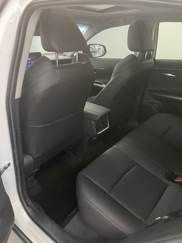 Toyota Venza 2022 2.0L CVT Two-Wheel Drive Luxury Edition - Huishida Trading