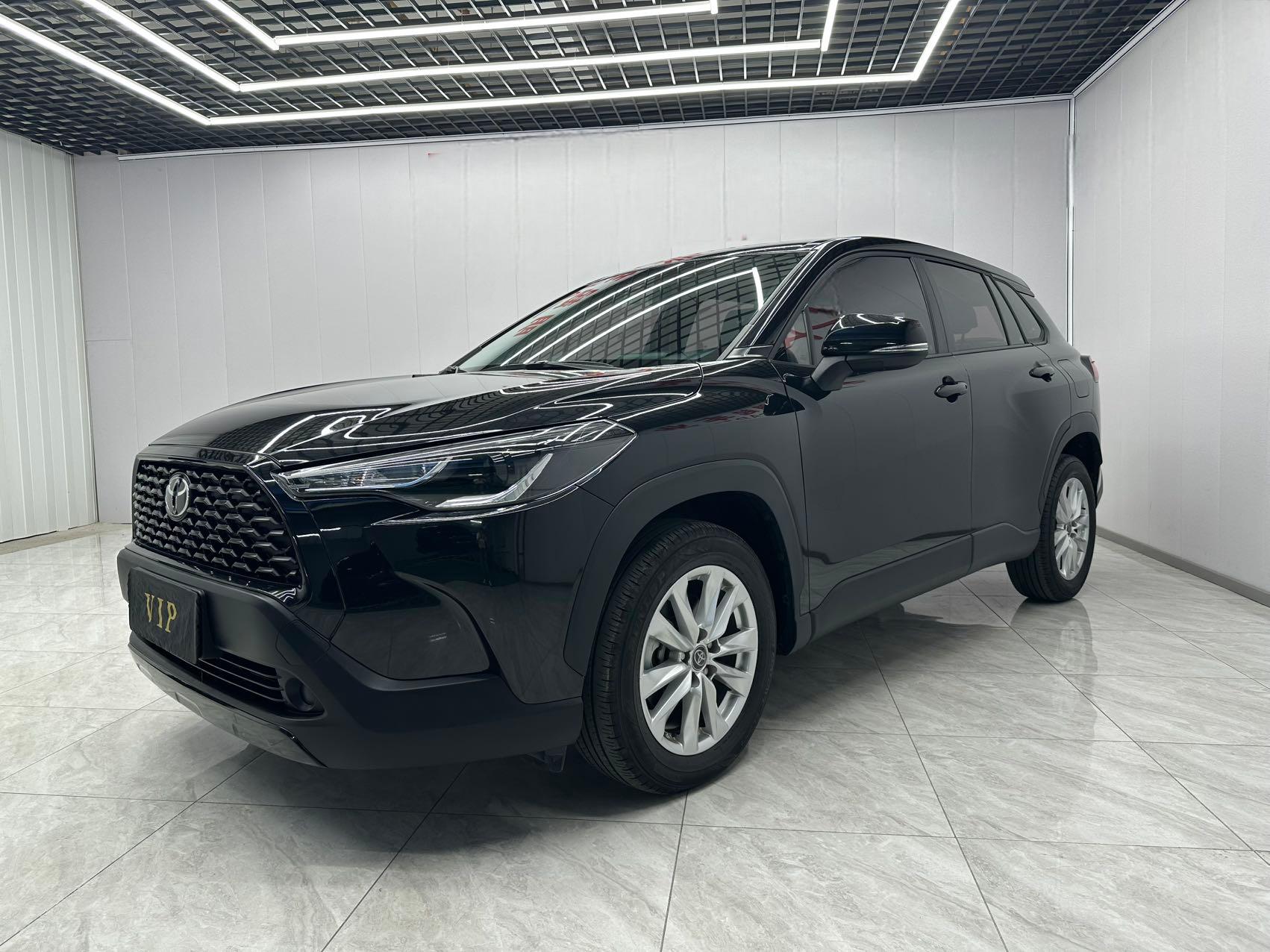 Toyota Corolla Cross  2022 года  2,0 л Pioneer Edition