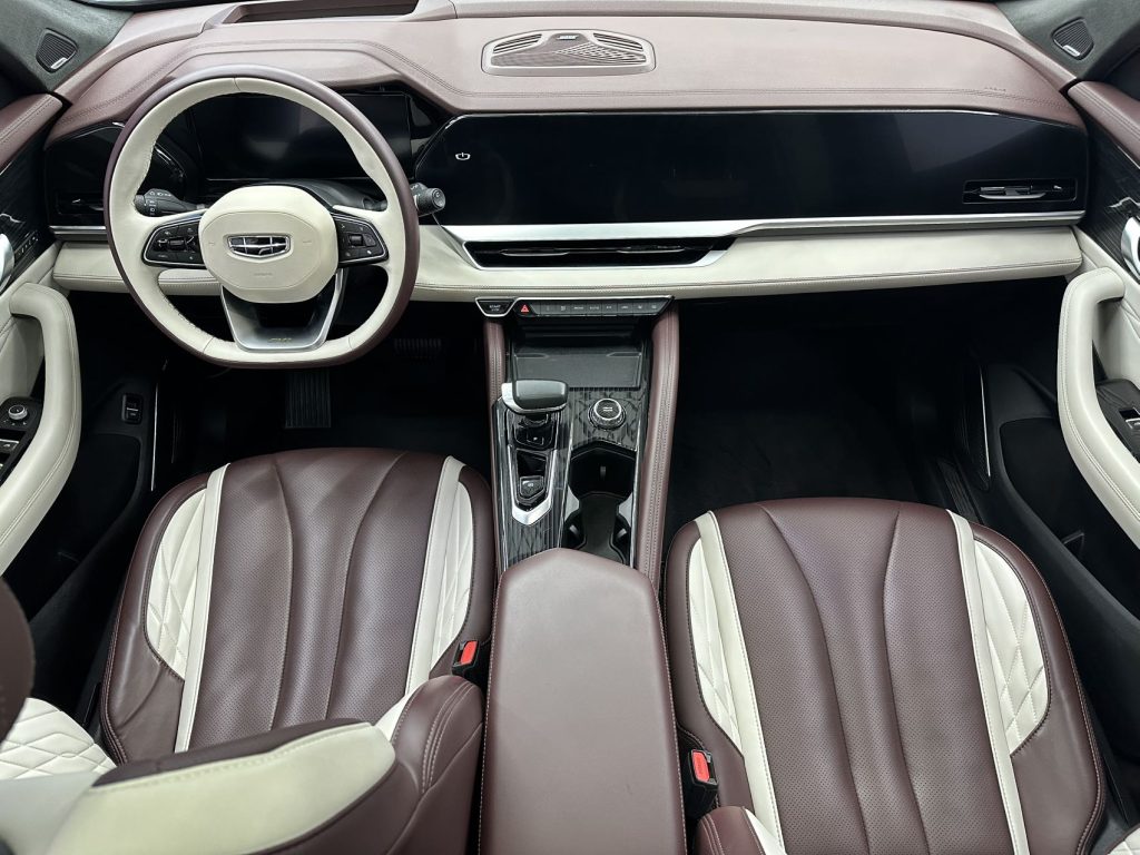 Geely Monjaro L 2021 года 2.0TD DCT EVO Двухколесный привод Флагманская версия - Huishida Trading