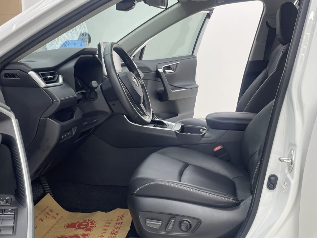 2021 Toyota RAV4 2.0L 2WD Style PLUS - Huishida Trading