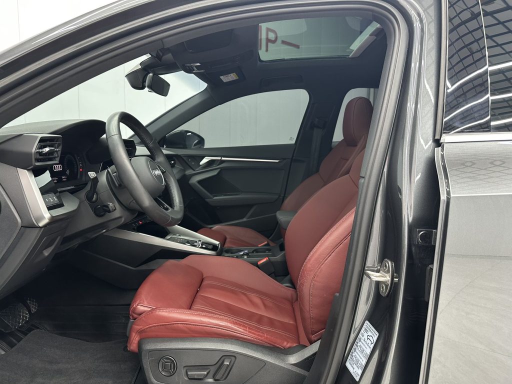 Audi A3 2021 Sportback 35 TFSI Premium Edition - Huishida Trading