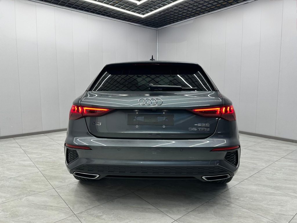 Audi A3 2021 Sportback 35 TFSI Premium Edition - Huishida Trading