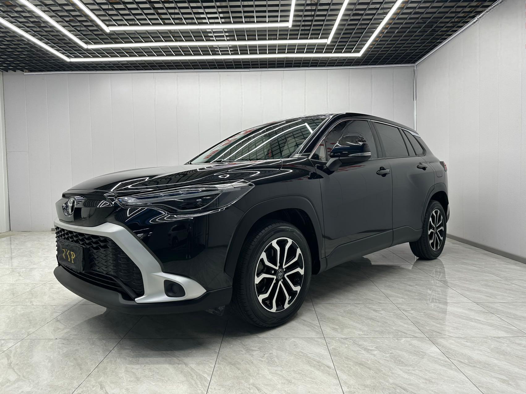 Toyota FRONTIANDER  2022 года  2,0 л CVT Luxury Edition